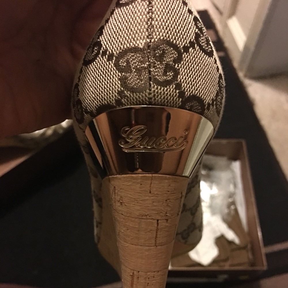 Never worn - Picture 3 of 6